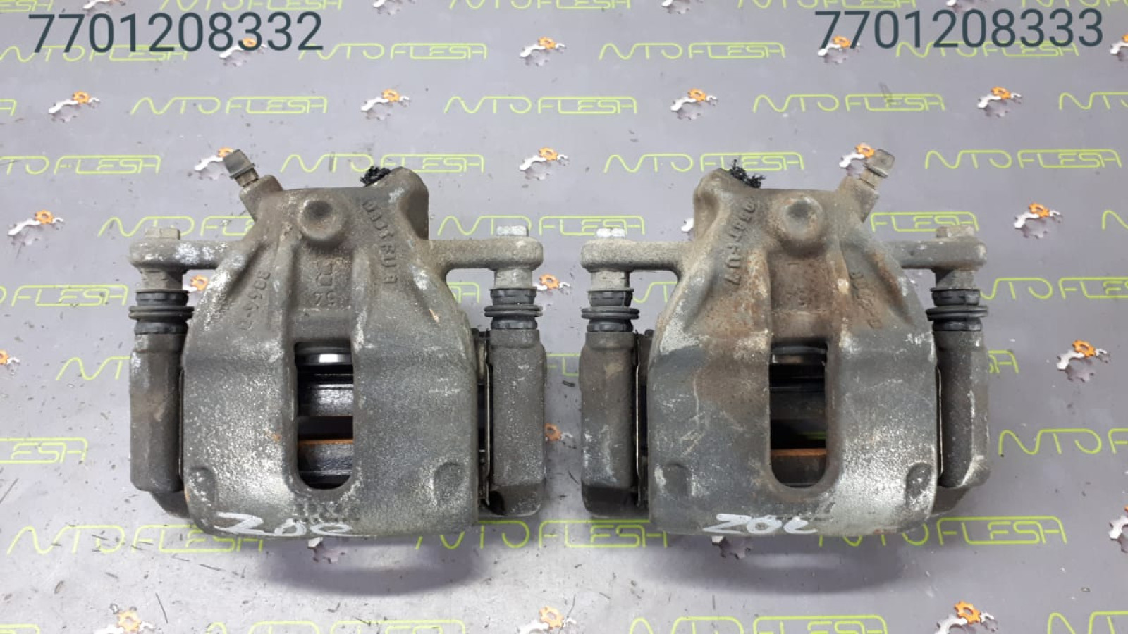 Б/у суппорт передний 7701208332, 7701208333 для Dacia/ Mercedes/ Renault