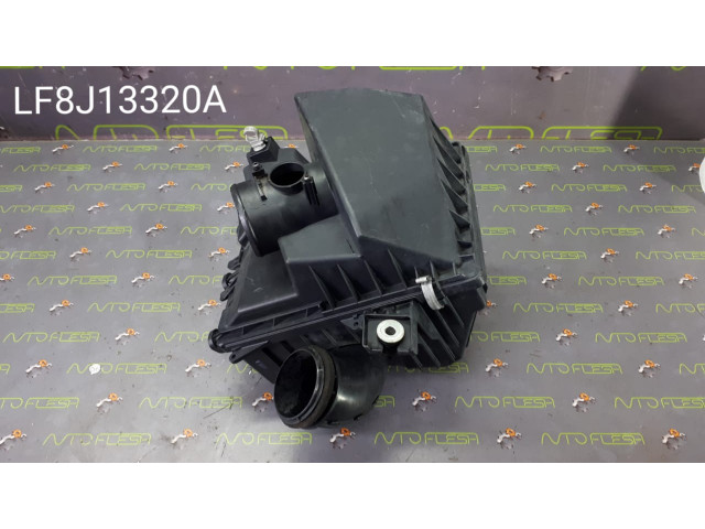 Б/у корпус воздушного фильтра LF8J13320A для Mazda 3