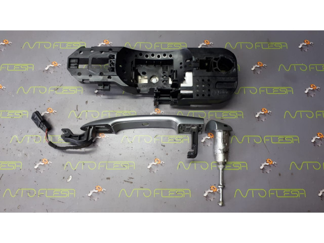 Б/у ручка передней левой двери 806070033R для Renault Grand Scenic III/ Megane III/ Scenic III Б/у ручка передней левой двери 806070033R для Renault Grand Scenic III/ Megane III/ Scenic III