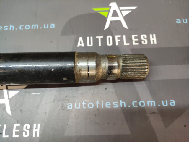 Піввісь передня/ привід передній 95027717 Chevrolet Captiva Opel Antara Піввісь передня/ привід передній 95027717 Chevrolet Captiva Opel Antara