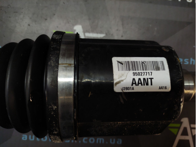 Піввісь передня/ привід передній 95027717 Chevrolet Captiva Opel Antara Піввісь передня/ привід передній 95027717 Chevrolet Captiva Opel Antara