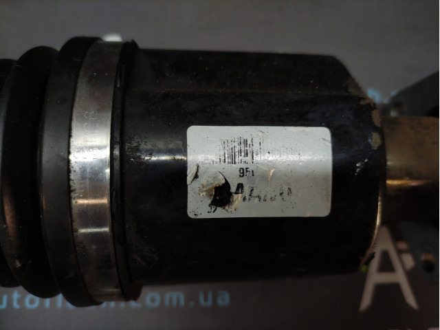 Піввісь передня/ привід передній 95027717 Chevrolet Captiva Opel Antara Піввісь передня/ привід передній 95027717 Chevrolet Captiva Opel Antara