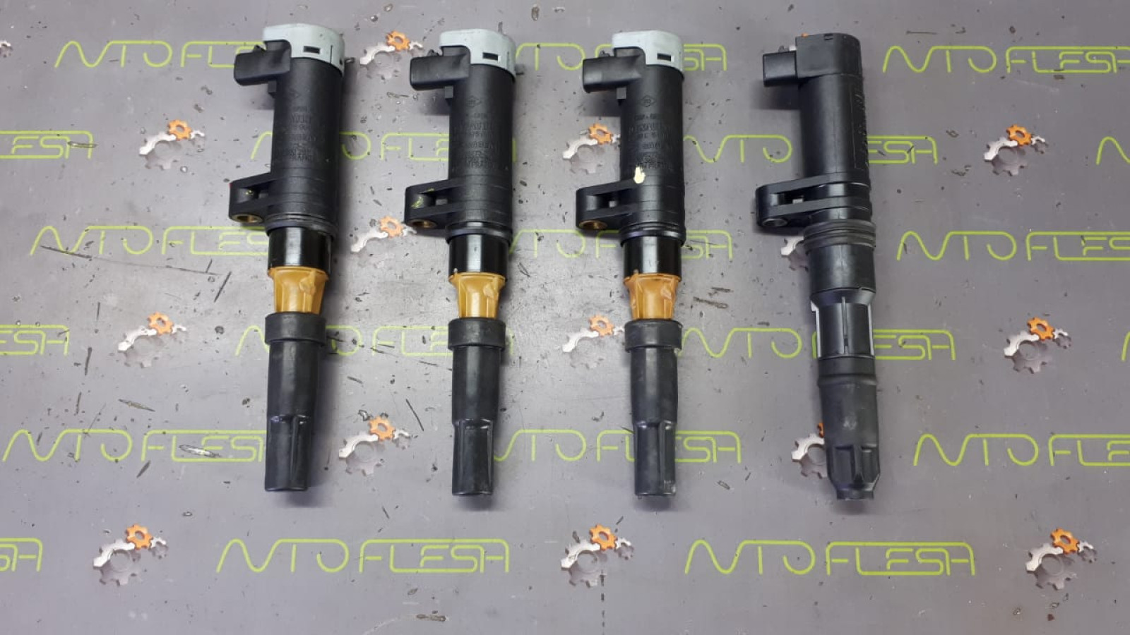 Б/у катушка зажигания 7700875000, 8200380267, 8200568671 для Dacia/ Nissan/ Opel/ Renault
