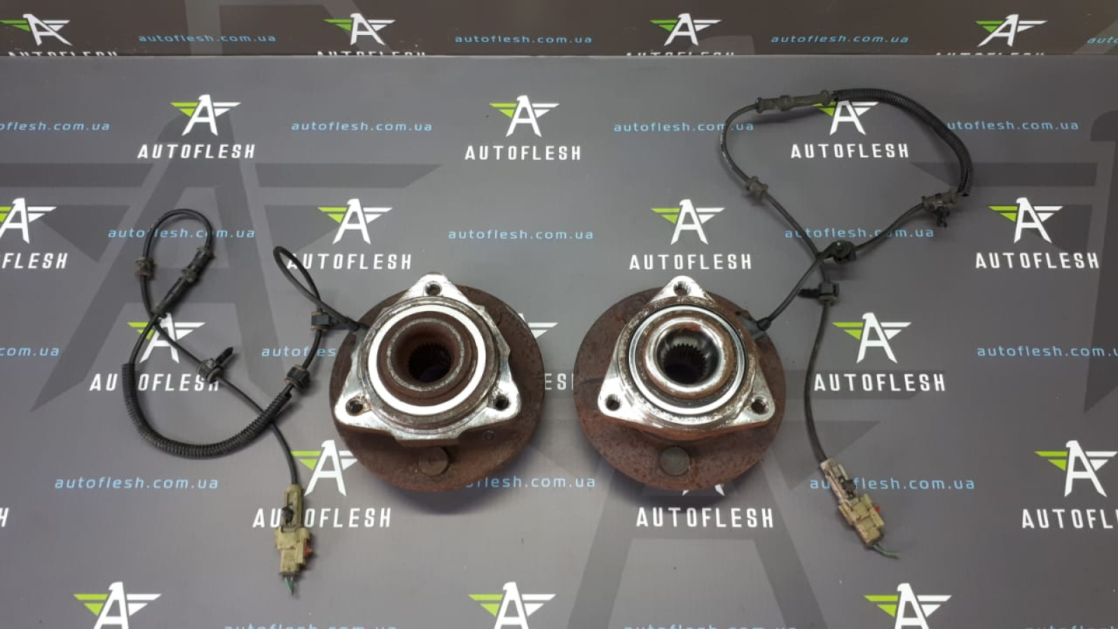 Б/у датчик ABS передний 56044144AD, 56044144AB для Jeep Grand Cherokee III