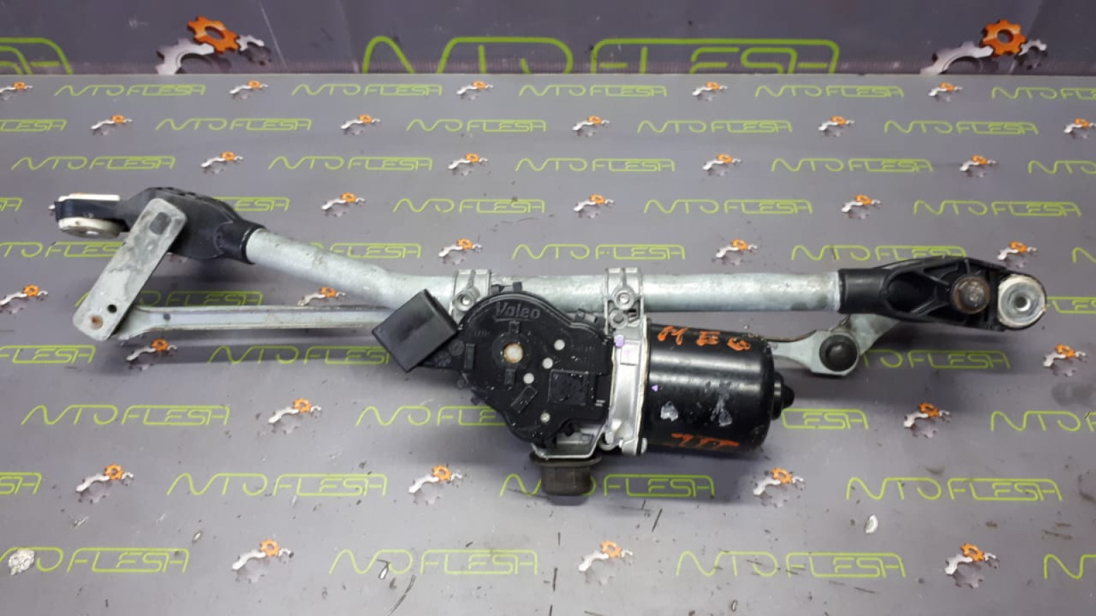 Б/у трапеция дворников с моторчиком 288000001R, W000007226 для Renault Megane III