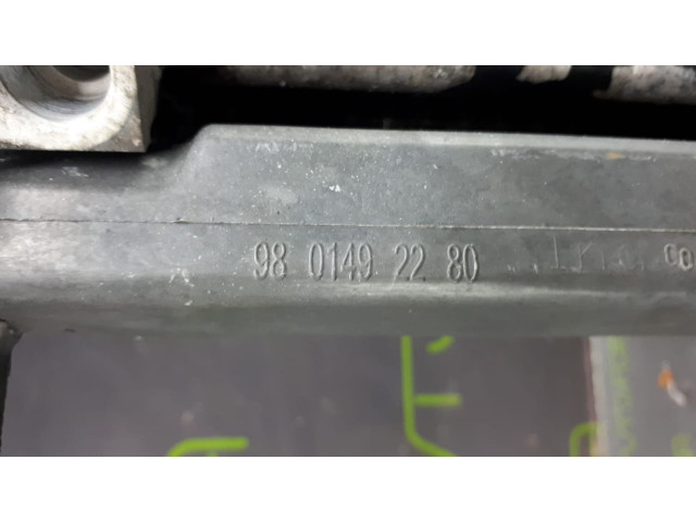 Б/у панель передняя/ телевизор 9801492280 для Citroen C3/ Peugeot 207, 208, 2008 Б/у панель передняя/ телевизор 9801492280 для Citroen C3/ Peugeot 207, 208, 2008