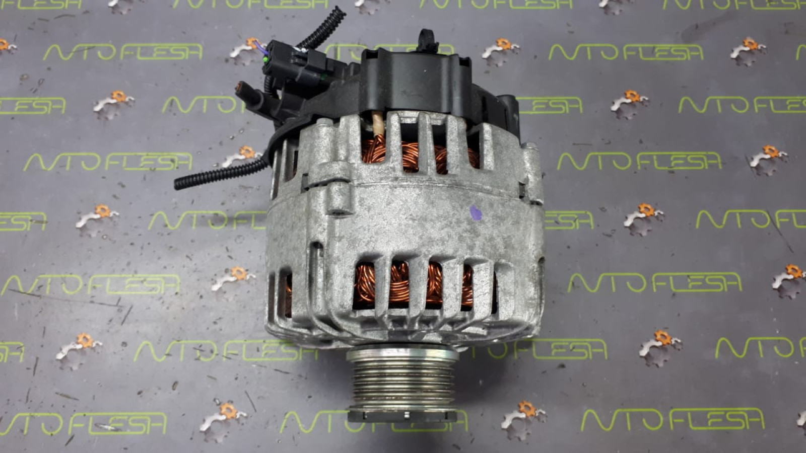 Б/у генератор 9678048880/ TG15C189, 12V для Citroen/ Peugeot