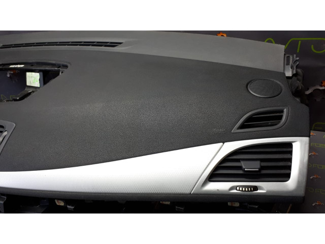 Б/у комплект безопасности 681000020R, 985100007R, 985250003R для Renault Megane III Б/у комплект безопасности 681000020R, 985100007R, 985250003R для Renault Megane III