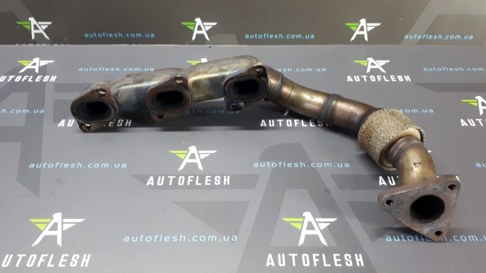 Б/у коллектор выпускной правый A6421420002, OM642 для Chrysler/ Jeep/ Mercedes