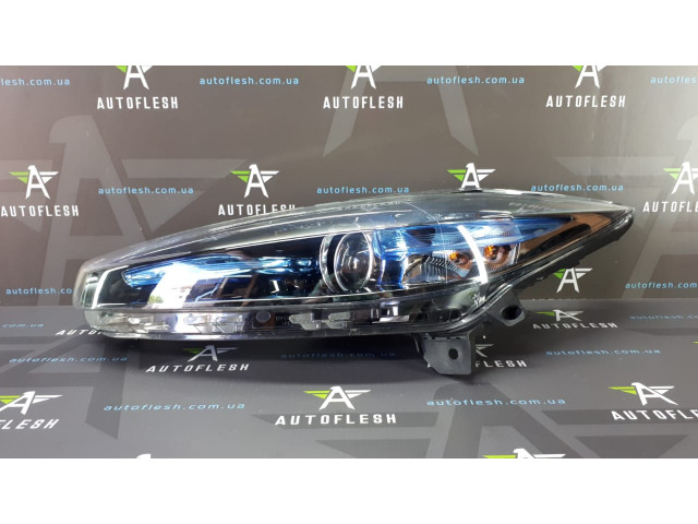 Б/у фара левая в сборе 260605036R для Renault Zoe