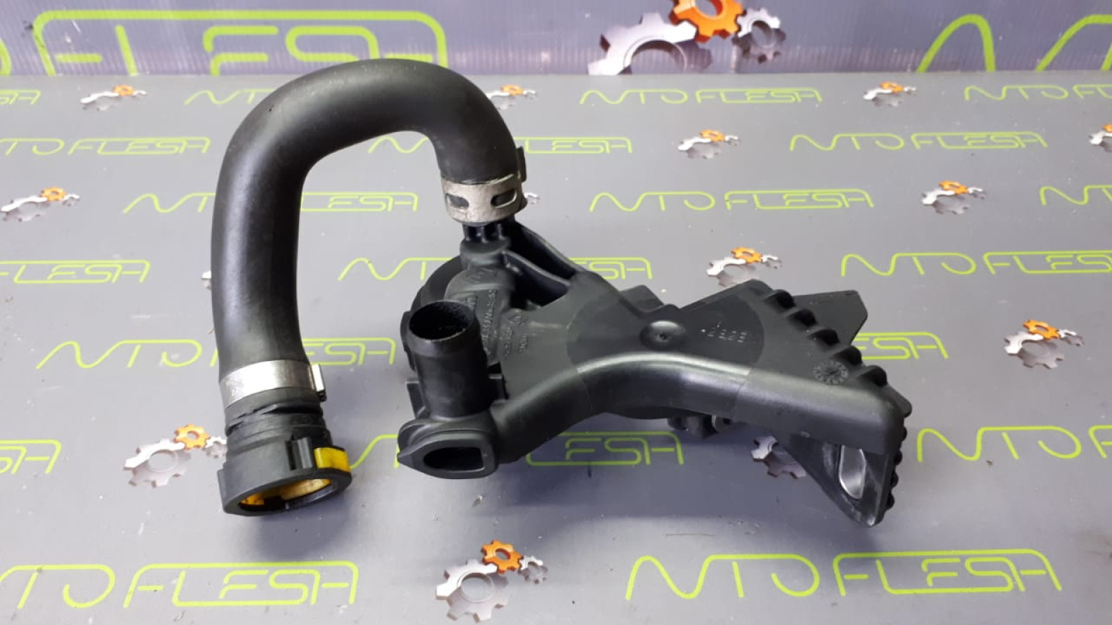 Б/у сапун/ патрубок сапуна 8200748305 1.5 dCi для Renault Kangoo II/ Megane II/ Scenic II