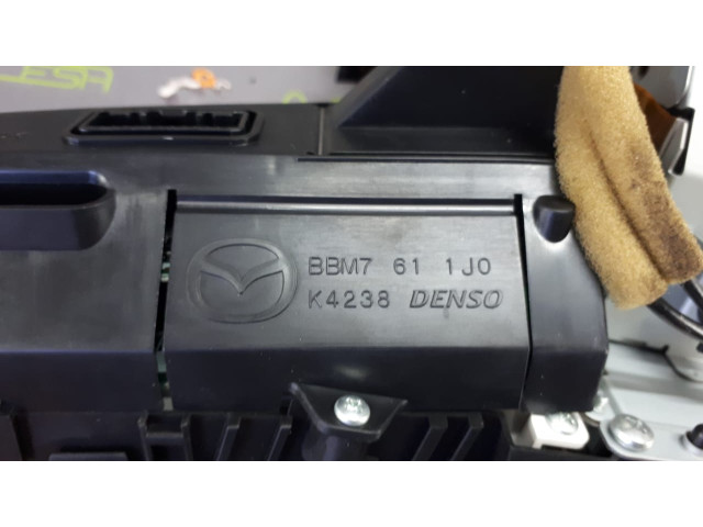 Б/у информационная панель/ дисплей навигации 4682008984, BBP35571XE для Mazda 3 Б/у информационная панель/ дисплей навигации 4682008984, BBP35571XE для Mazda 3