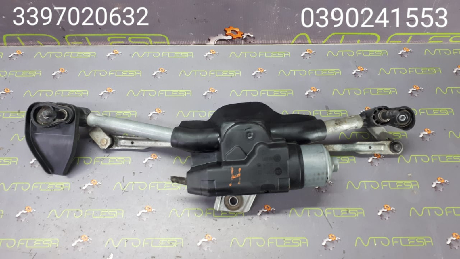 Б/у трапеция дворников в сборе 3397020632, 0390241553 для Opel Astra H Б/у трапеция дворников в сборе 3397020632, 0390241553 для Opel Astra H