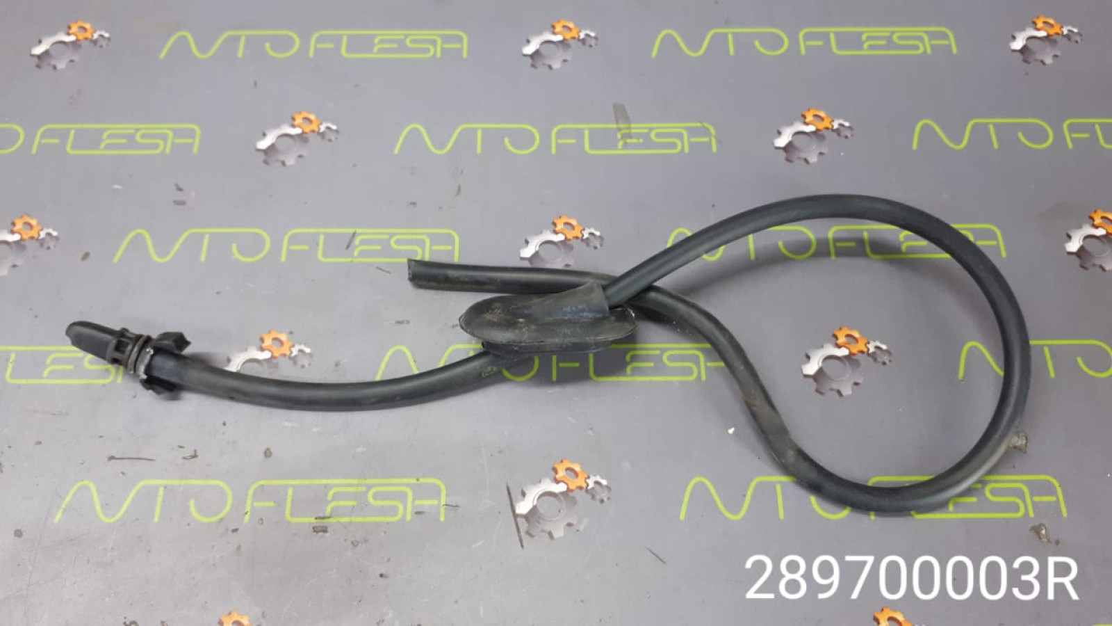 Б/у форсунка омывателя двери багажника 289700003R для Renault Megane III