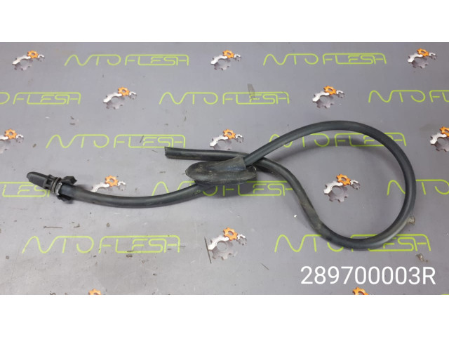 Б/у форсунка омывателя двери багажника 289700003R для Renault Megane III Б/у форсунка омывателя двери багажника 289700003R для Renault Megane III