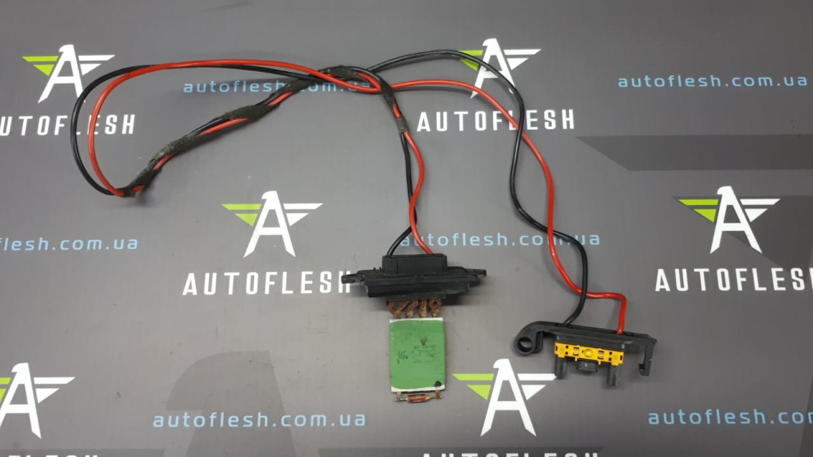 Б/у резистор печки 7701209803 для Renault Clio III/ Modus