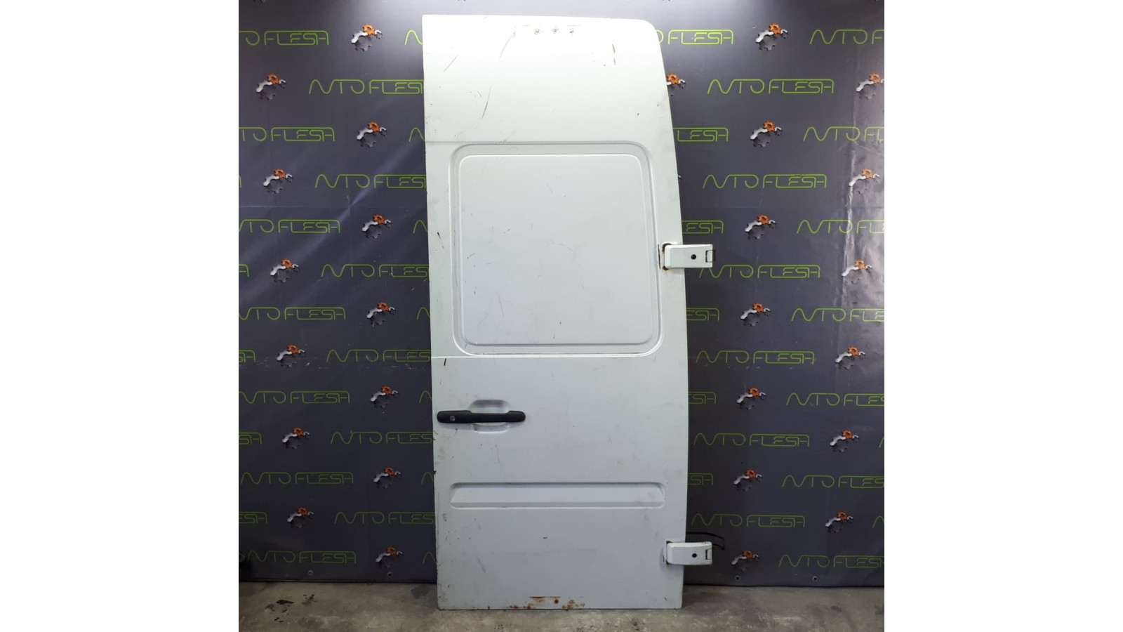 Б/у дверь задняя правая распашная для Mercedes Sprinter/ Volkswagen LT