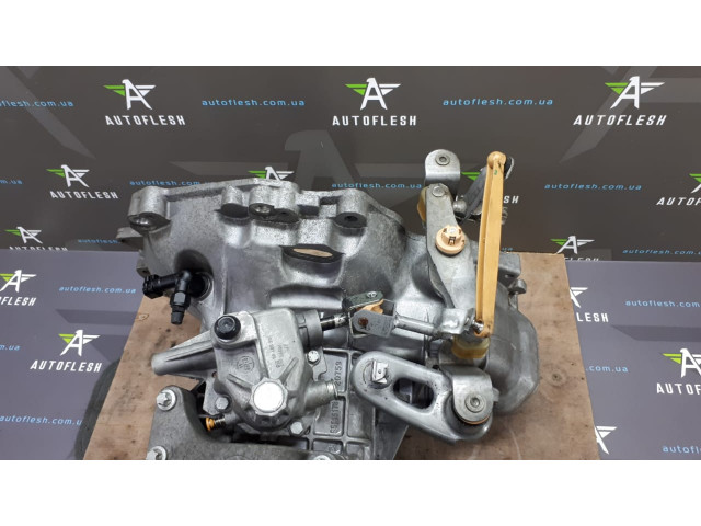Б/у КПП/ коробка передач 55565178, 1.3 CDTi, 5-ти ступенчатая для Opel Astra H/ Combo/ Corsa D Б/у КПП/ коробка передач 55565178, 1.3 CDTi, 5-ти ступенчатая для Opel Astra H/ Combo/ Corsa D