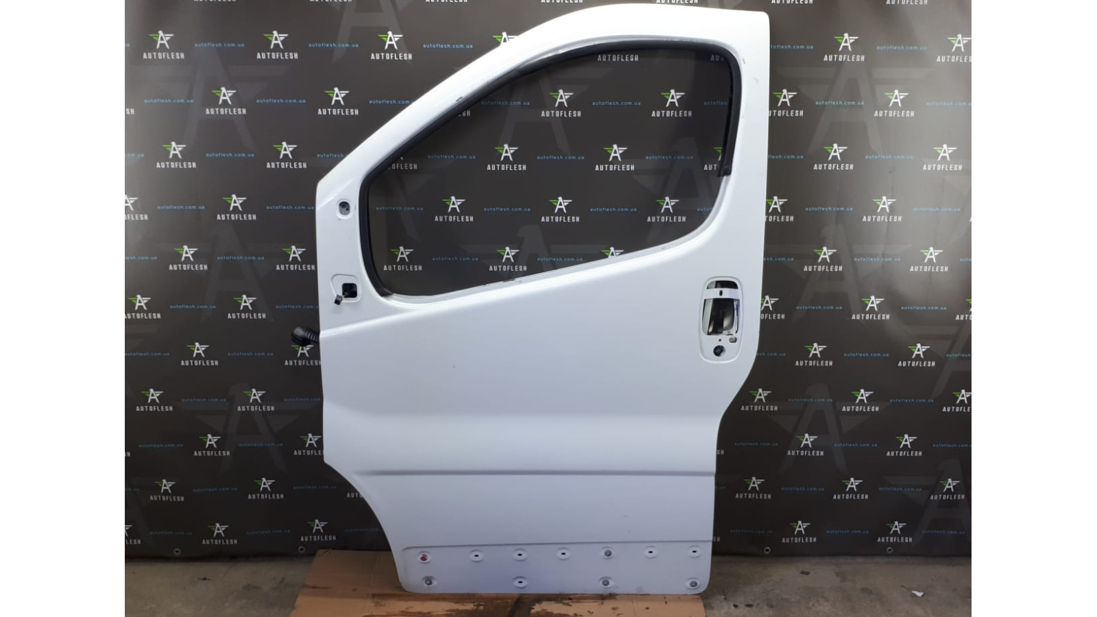 Б/у дверь передняя левая водительская для Nissan Primastar/ Opel Vivaro/ Renault Trafic II