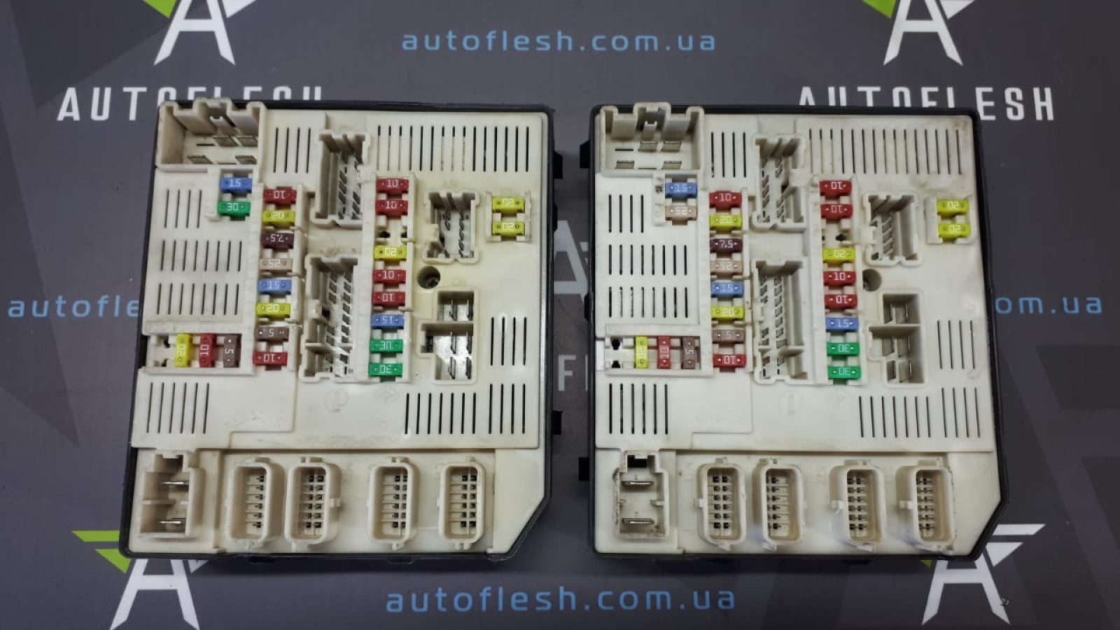 Б/у блок предохранителей/ модуль USM 284B61871R, 284B60168R для Renault Megane III