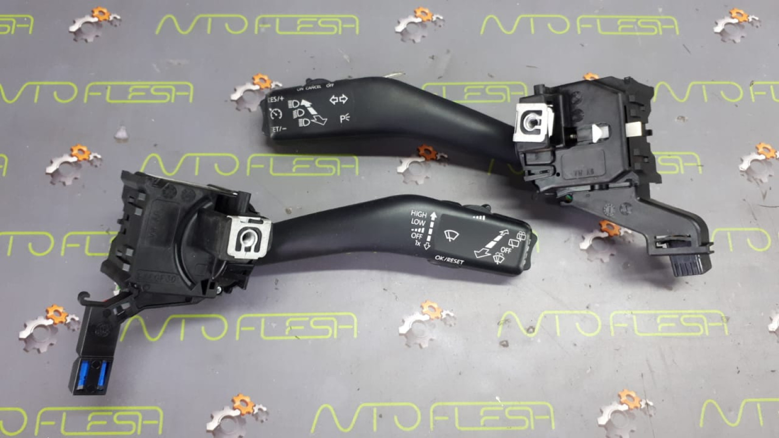 Б/у подрулевой переключатель 1K0953519J, 1K0953513G для Audi/ Seat/ Skoda/ Volkswagen Б/у подрулевой переключатель 1K0953519J, 1K0953513G для Audi/ Seat/ Skoda/ Volkswagen