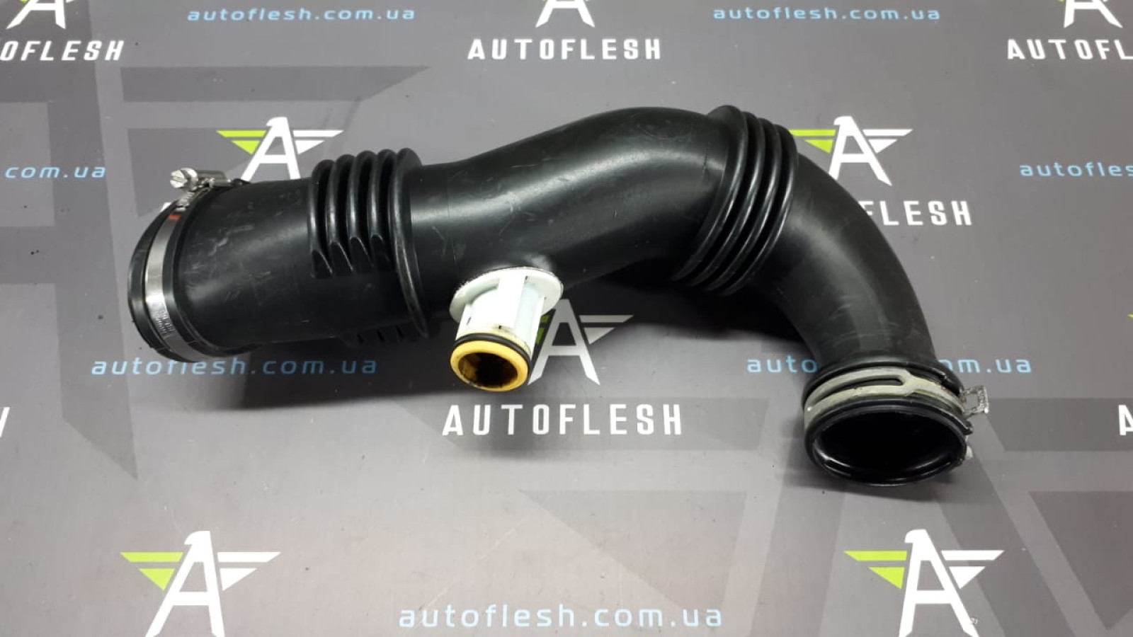 Б/у патрубок воздушного фильтра 9687883680/ 9687883780, 1.6 HDi для Citroen/ Fiat Scudo/ MINI/ Peugeot