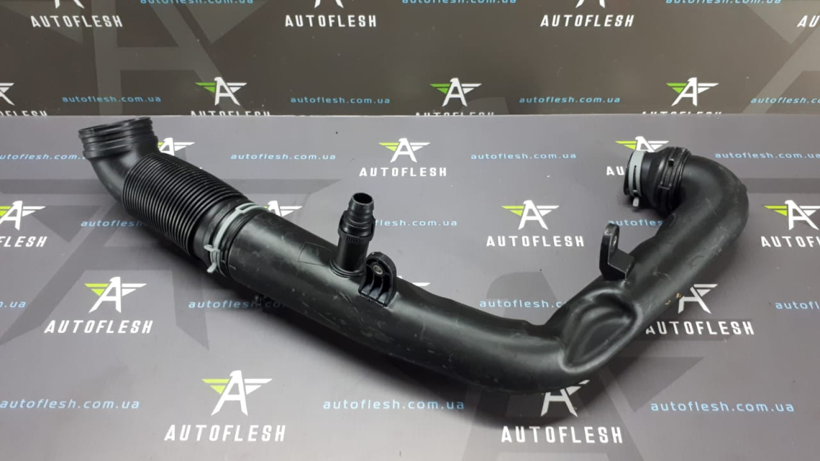 Б/у патрубок интеркуллера 1K0129654AD, 1.9 TDI для Audi/ Seat/ Skoda/ Volkswagen