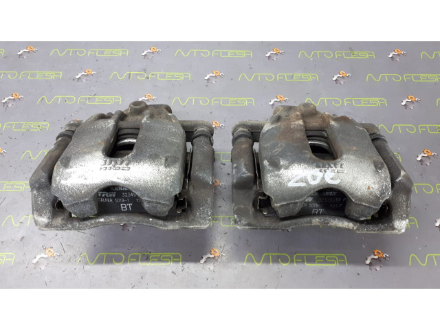 Б/у суппорт передний 7701208332, 7701208333 для Dacia/ Mercedes/ Renault Б/у суппорт передний 7701208332, 7701208333 для Dacia/ Mercedes/ Renault