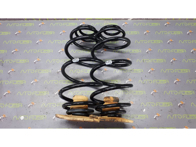 Б/у пружина подвески задняя 93187221 для Opel Astra H