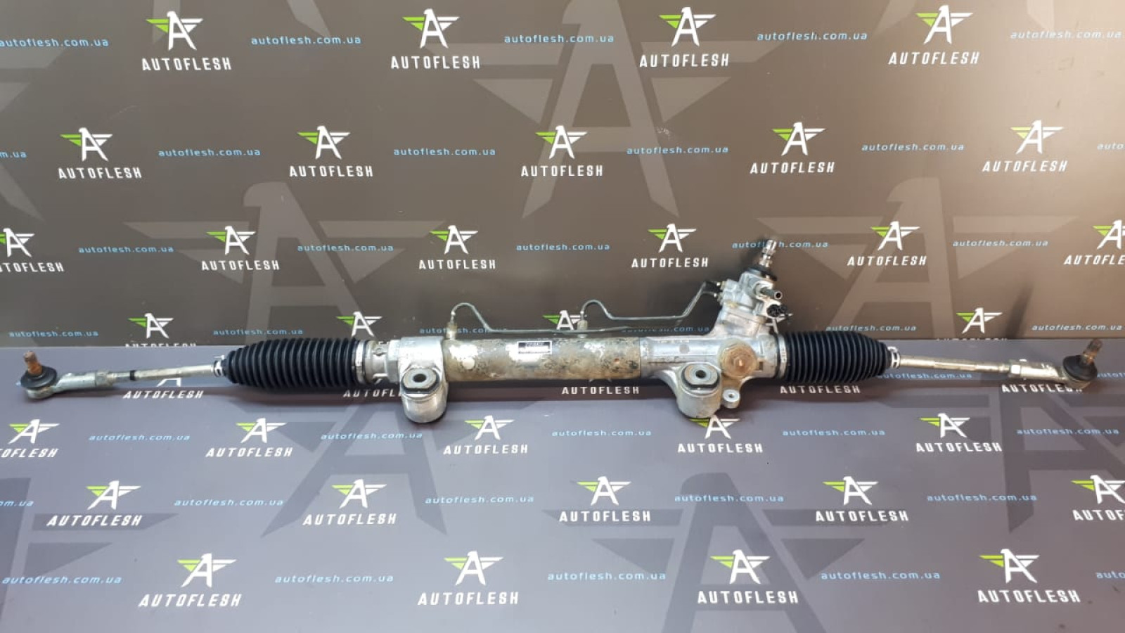 Б/у рулевая рейка в сборе 442500K740 для Toyota Hilux VIII
