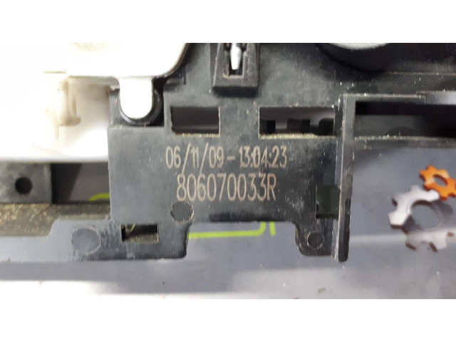 Б/у ручка передней левой двери 806070033R для Renault Grand Scenic III/ Megane III/ Scenic III Б/у ручка передней левой двери 806070033R для Renault Grand Scenic III/ Megane III/ Scenic III