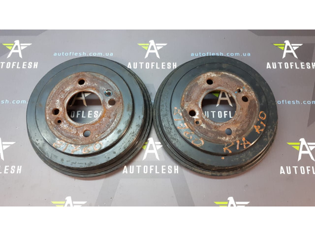 Б/у тормозной барабан задний 584111G000 для Hyundai Accent III, i10, i20/ Kia Rio II