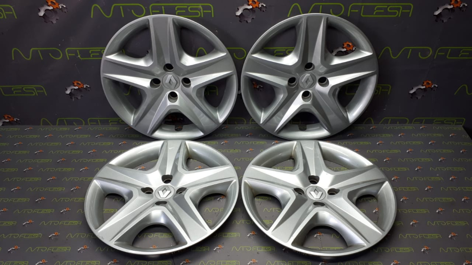 Б/у колпак колеса 403154887R, R16, 4x100 для Dacia Sandero/ Renault Clio 4-Fluence-Sandero Б/у колпак колеса 403154887R, R16, 4x100 для Dacia Sandero/ Renault Clio 4-Fluence-Sandero