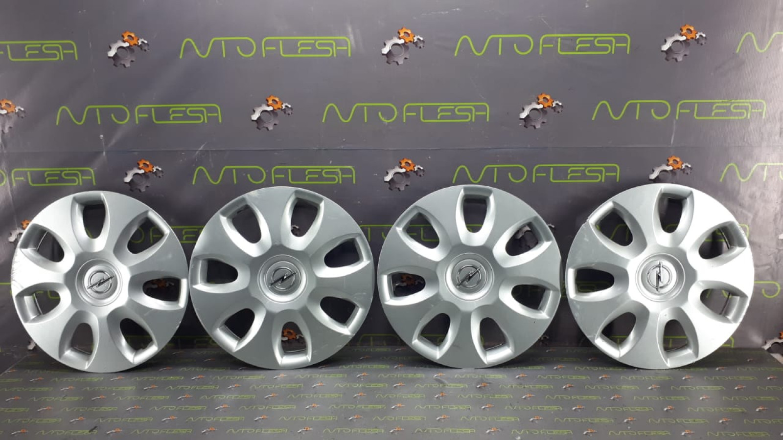 Б/у колпак колеса/ колпаки колес 13265184, 13265185, R15 для Opel Corsa D