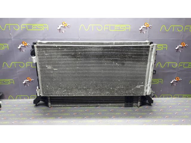 Б/у радиатор охлаждения 214109263R, Behr для Renault Laguna III/ Latitude