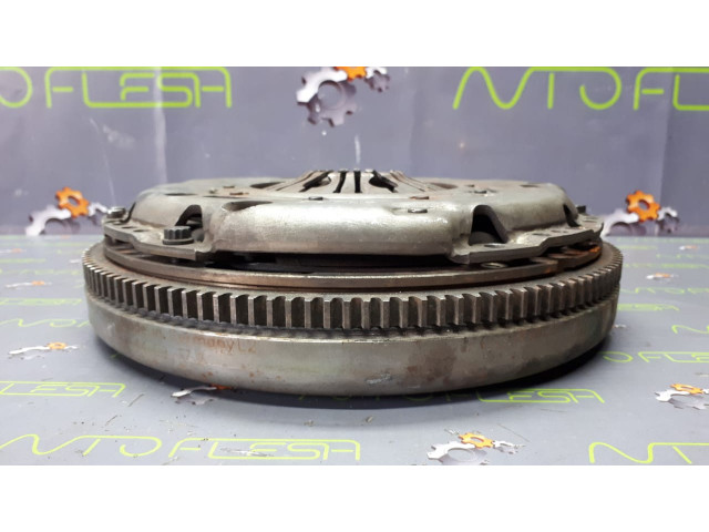 Б/у комплект сцепления 038105266BC/ 038141033CX для Audi/ Seat/ Skoda/ Volkswagen Б/у комплект сцепления 038105266BC/ 038141033CX для Audi/ Seat/ Skoda/ Volkswagen