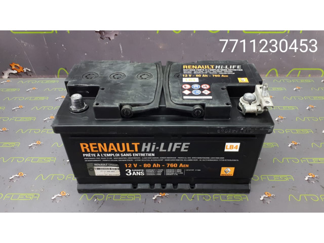 Б/у батарея аккумуляторная/ аккумулятор 7711230453, 80 Ач для Renault