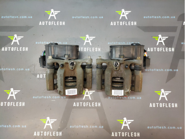 Б/в супорт гальмівний задній 9800228980, 9800229080 для Citroen C4 Picasso II/ Peugeot 308 II