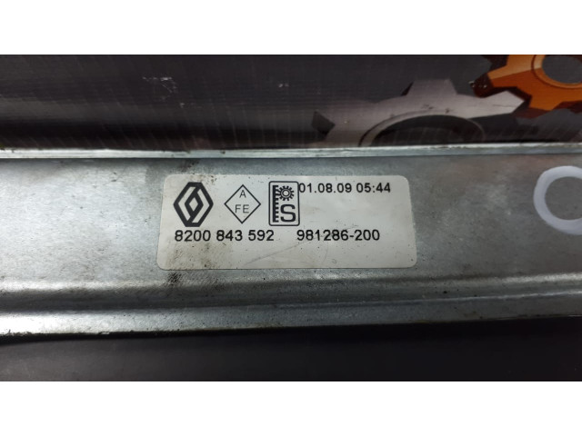 Б/у механизм стеклоподъемника передний левый 400858J, 8200843592 для Renault Clio III Б/у механизм стеклоподъемника передний левый 400858J, 8200843592 для Renault Clio III