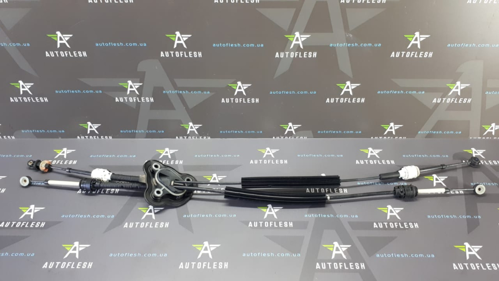 Б/у тросы кпп 6-ти ступка, 1.9 dCi для Renault Scenic III Б/у тросы кпп 6-ти ступка, 1.9 dCi для Renault Scenic III