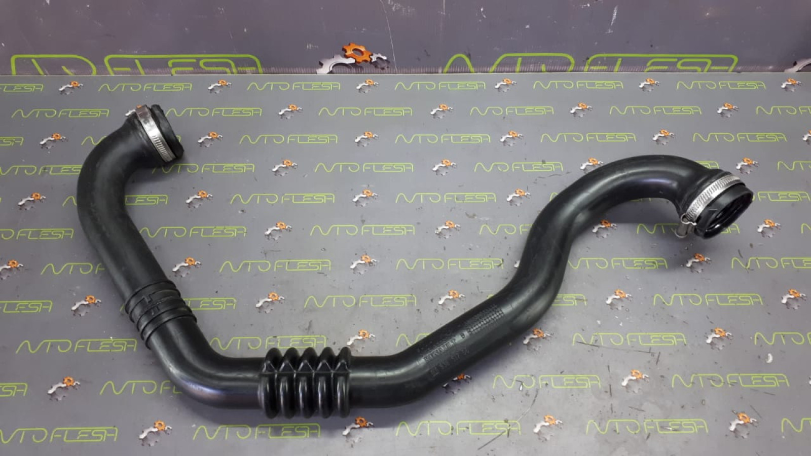 Б/у патрубок интеркуллера 8200273825/ 93851706, 1.9 dCi для Nissan/ Opel/ Renault