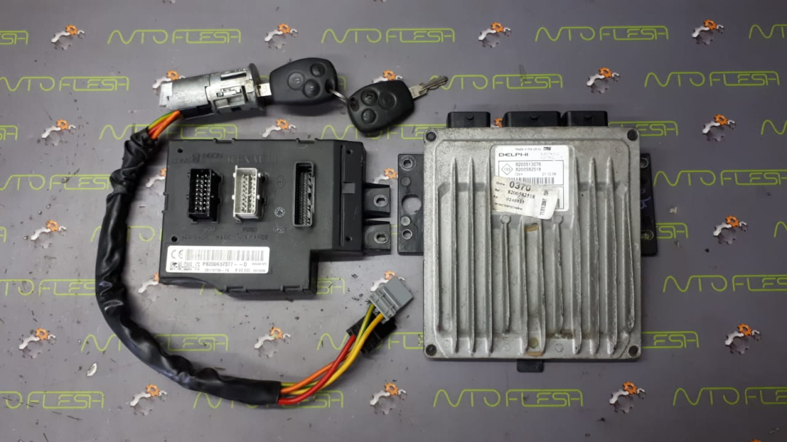Б/у комплект ЭБУ 8200582518, 8200637377 для Renault Kangoo