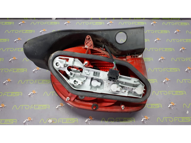Б/у фонарь задний правый 8200538785 для Renault Grand Modus/ Modus Б/у фонарь задний правый 8200538785 для Renault Grand Modus/ Modus