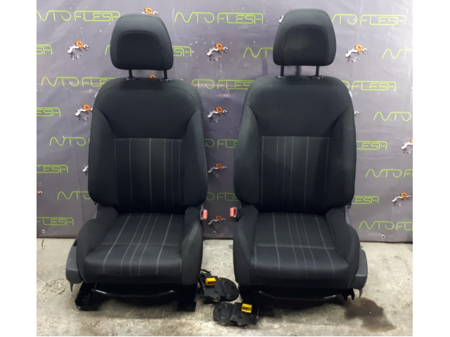 Б/у сиденья передние для Citroen C4, 2013 Б/у сиденья передние для Citroen C4, 2013