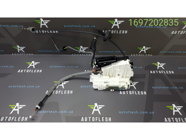 Б/у замок передней правой двери 1697202835 для Mercedes A-Class/ B-Class/ GL/ ML/ R-Class