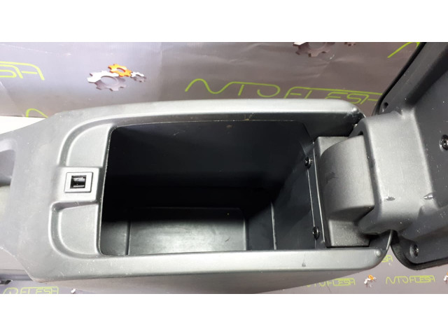 Б/у подлокотник 969105027R для Mercedes Citan/ Renault Kangoo II Б/у подлокотник 969105027R для Mercedes Citan/ Renault Kangoo II
