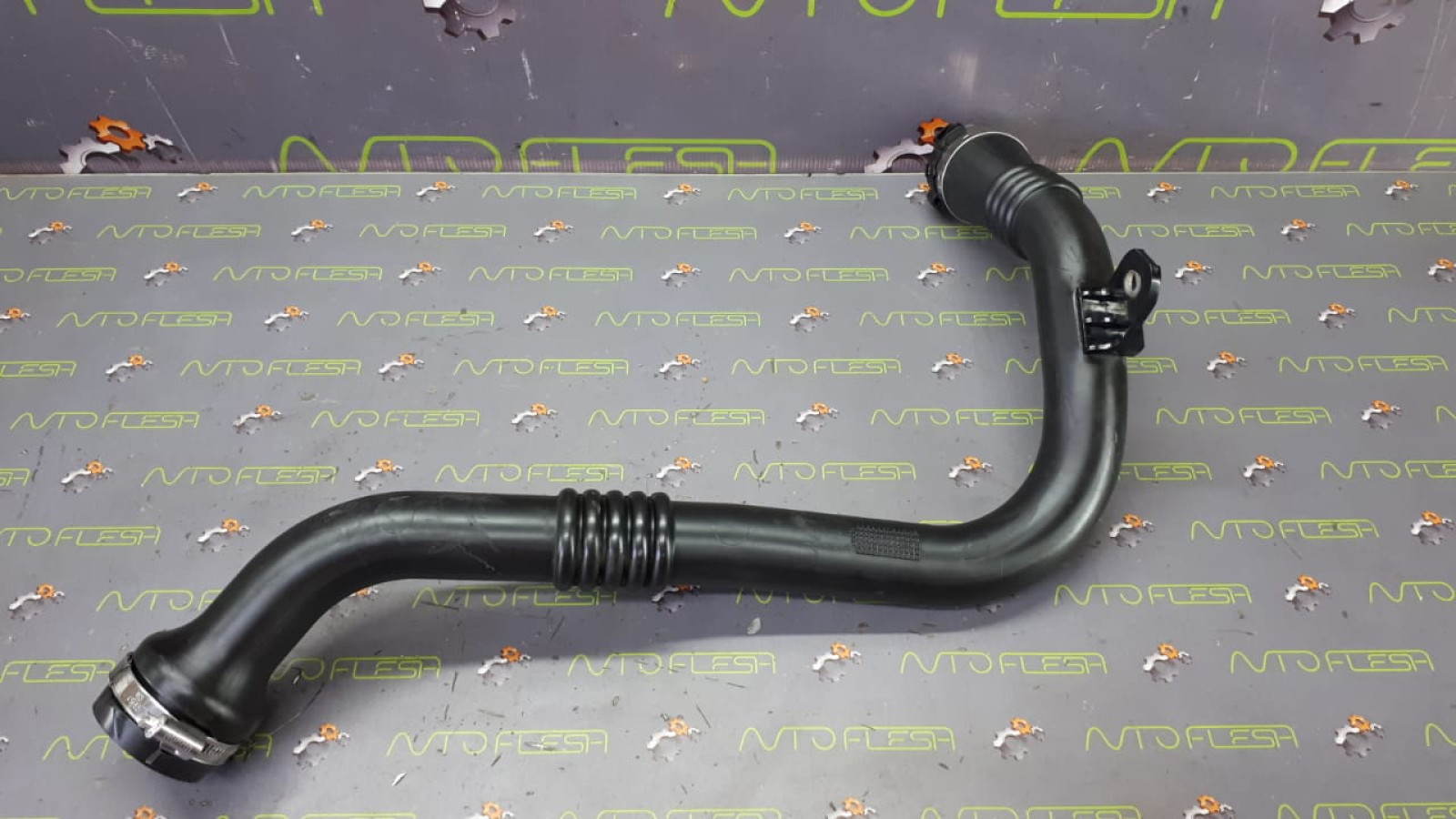 Б/у патрубок интеркуллера 8200804000, 1.9 dCi для Renault Megane III/ Scenic III