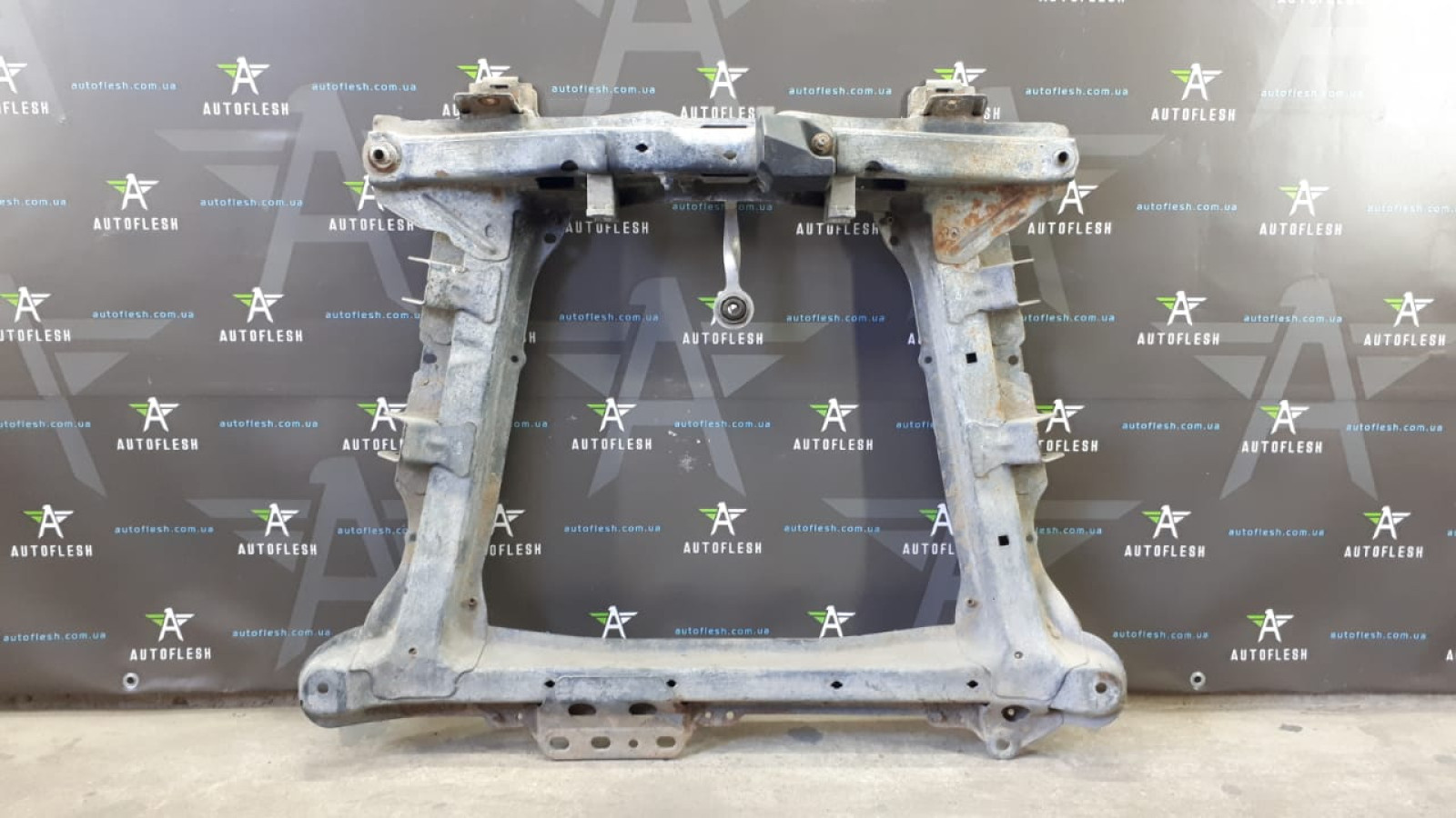 Б/у подрамник передний для Nissan Kubistar/ Renault Kangoo I