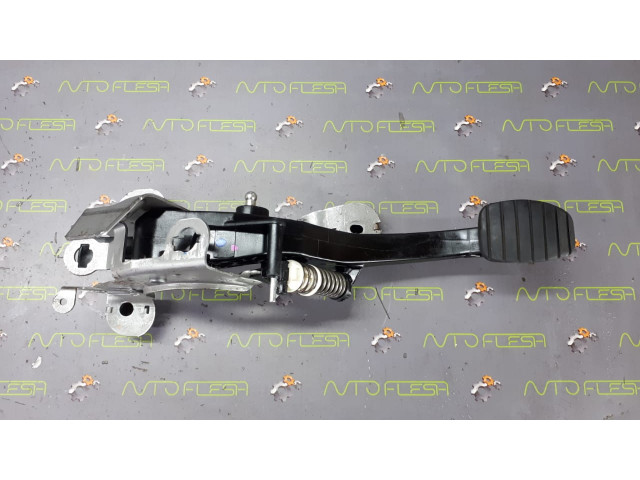 Б/у педаль сцепления 465030038R для Renault Megane III/ Scenic III