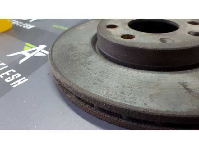Б/у диск тормозной передний 93188918 для Fiat Punto/ Opel Adam, Corsa D Б/у диск тормозной передний 93188918 для Fiat Punto/ Opel Adam, Corsa D